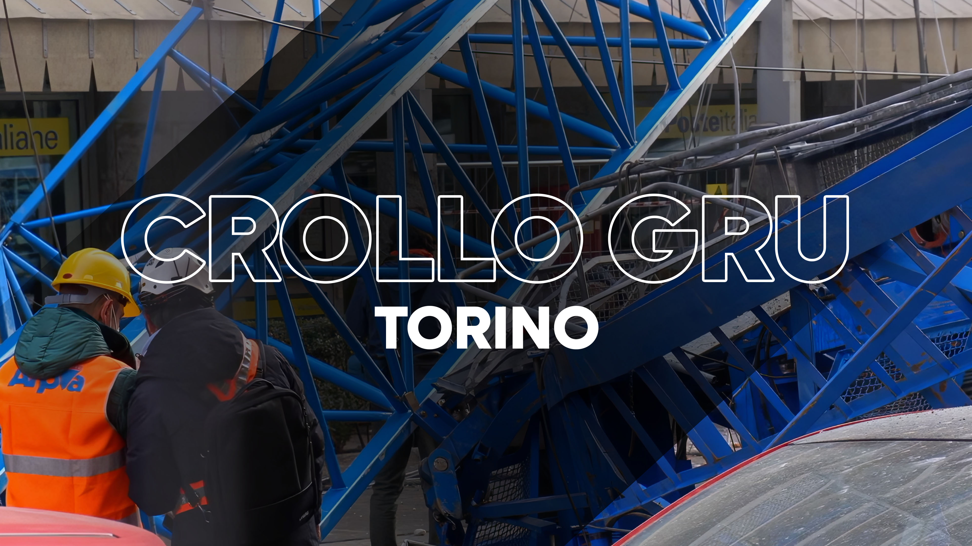 Torino, crollo gru